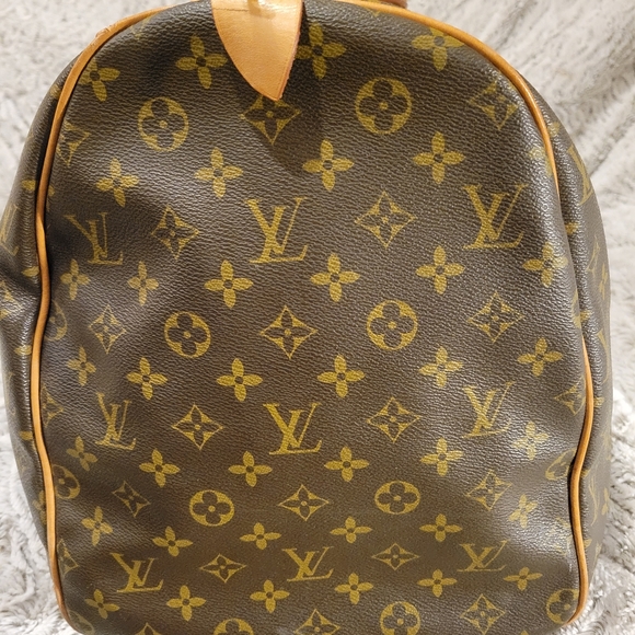Authentic Louis Vuitton duffel bag - Picture 6 of 11